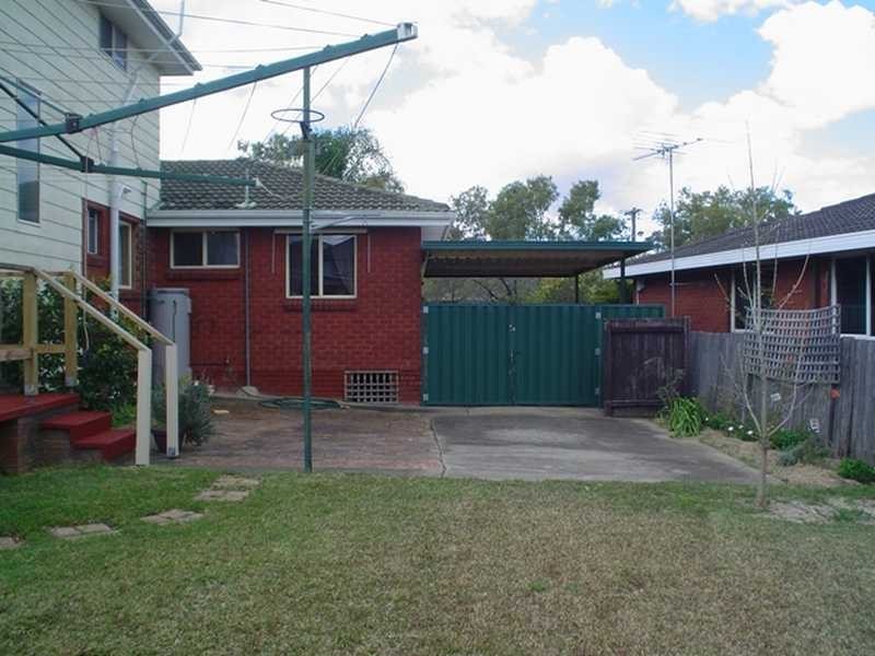 5 Bernie St, Greystanes NSW 2145