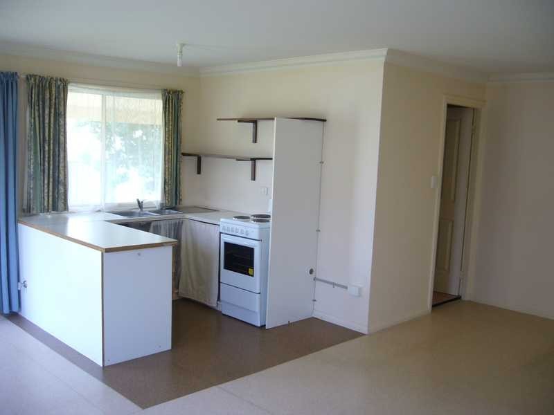 5 Bernie St, Greystanes NSW 2145