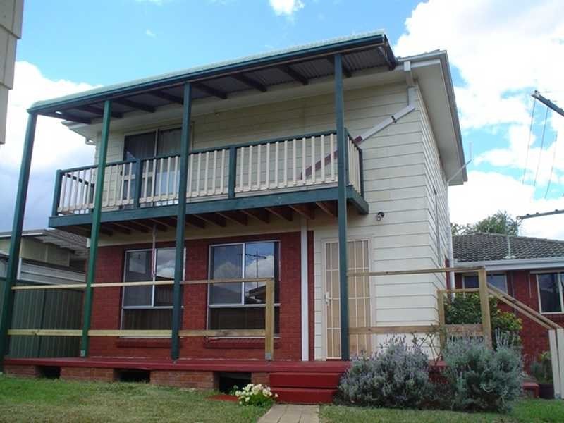 5 Bernie St, Greystanes NSW 2145