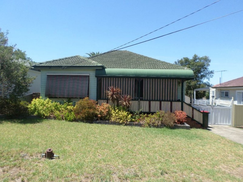 13 DAMIEN AVENUE, Greystanes NSW 2145