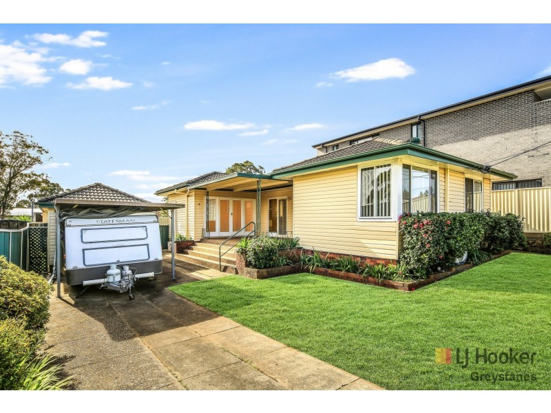 4 Leonard Avenue, Greystanes NSW 2145