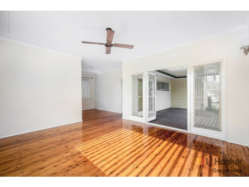 4 Leonard Avenue, Greystanes NSW 2145