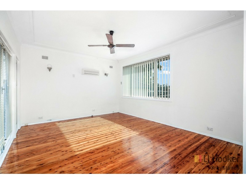 4 Leonard Avenue, Greystanes NSW 2145