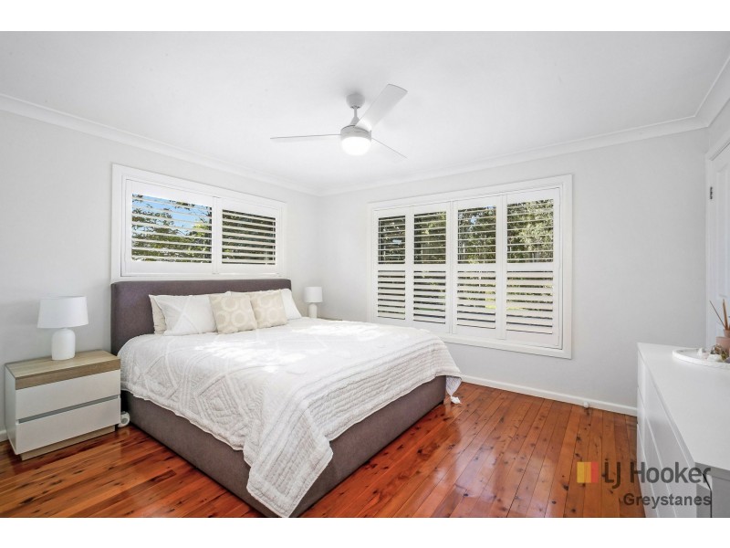 8 Laver Pl, Greystanes NSW 2145