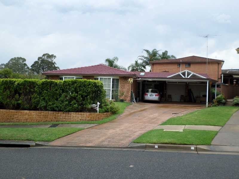 2 Poinciana Cl, Greystanes NSW 2145