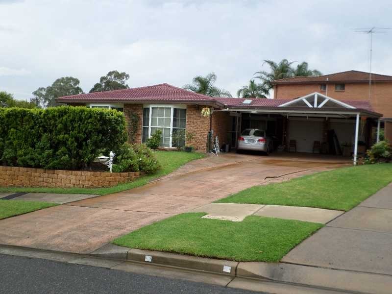 2 Poinciana Cl, Greystanes NSW 2145