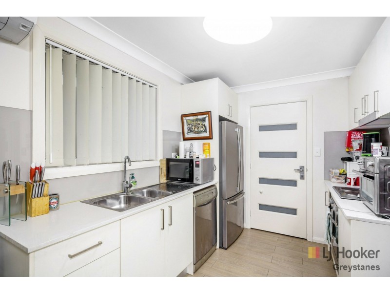 16 & 16a Bayfield Road, Greystanes NSW 2145