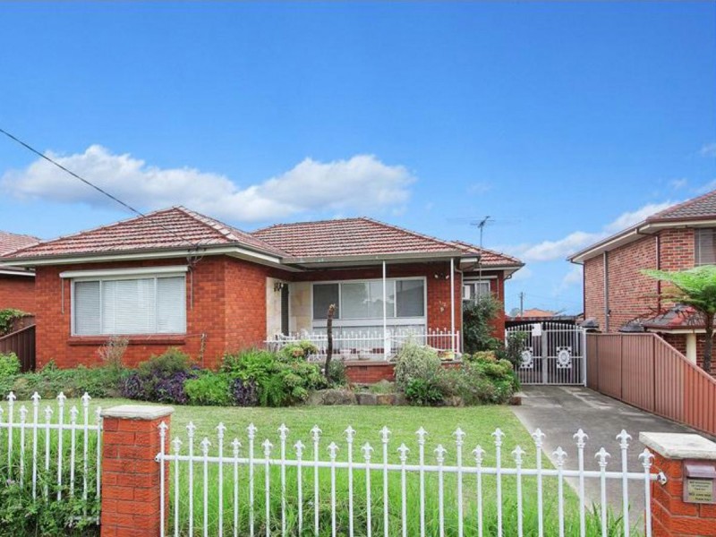 12 BERESFORD ROAD, Greystanes NSW 2145