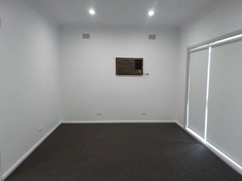 12 BERESFORD ROAD, Greystanes NSW 2145