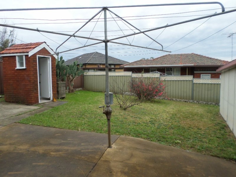 12 BERESFORD ROAD, Greystanes NSW 2145