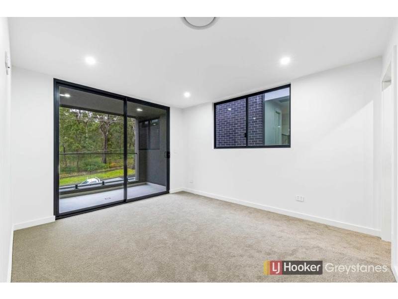 883 MERRYLANDS ROAD, Greystanes NSW 2145