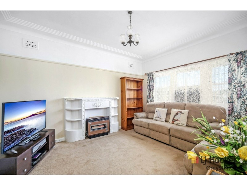 49 OATLANDS STREET, Wentworthville NSW 2145