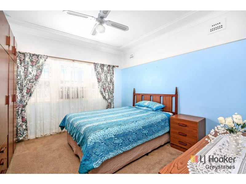 49 OATLANDS STREET, Wentworthville NSW 2145