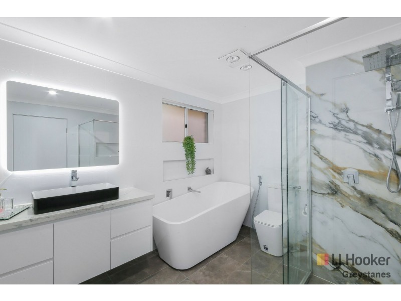 27 Darmenia Avenue, Greystanes NSW 2145