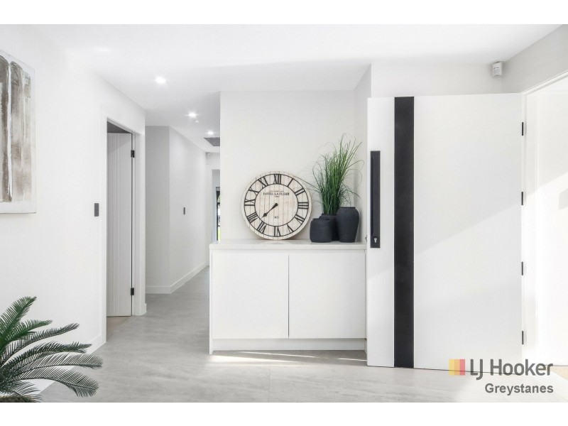 16 Hewitt Avenue, Greystanes NSW 2145