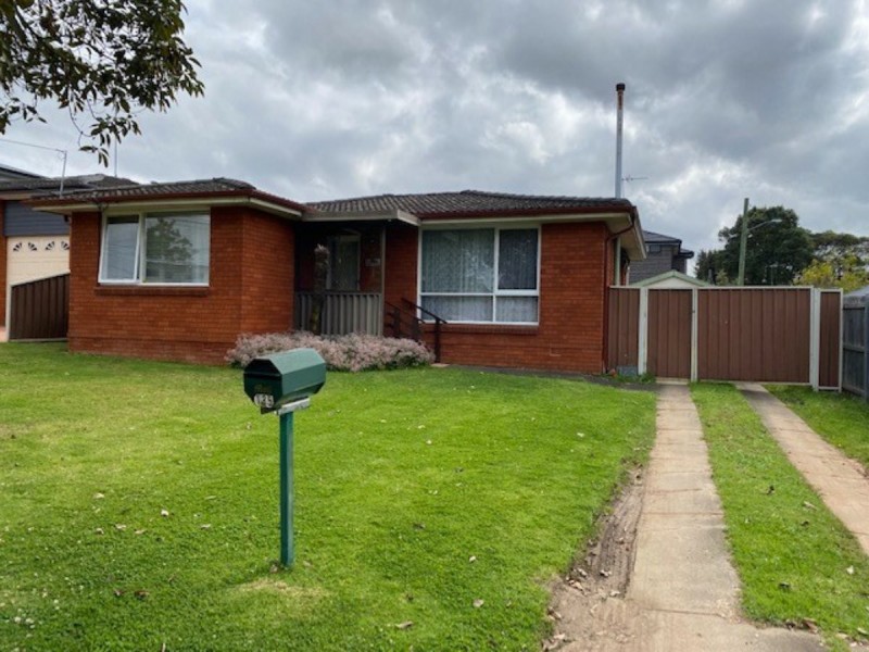 135 WHALANS ROAD, Greystanes NSW 2145