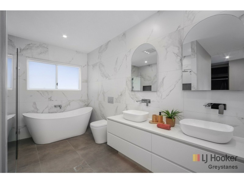 42 Victor Street, Greystanes NSW 2145