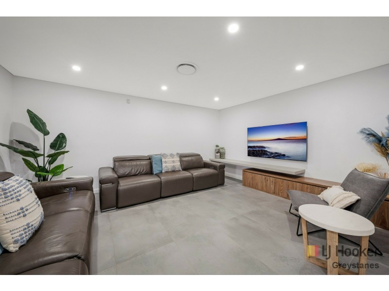 33 Royce Street, Greystanes NSW 2145