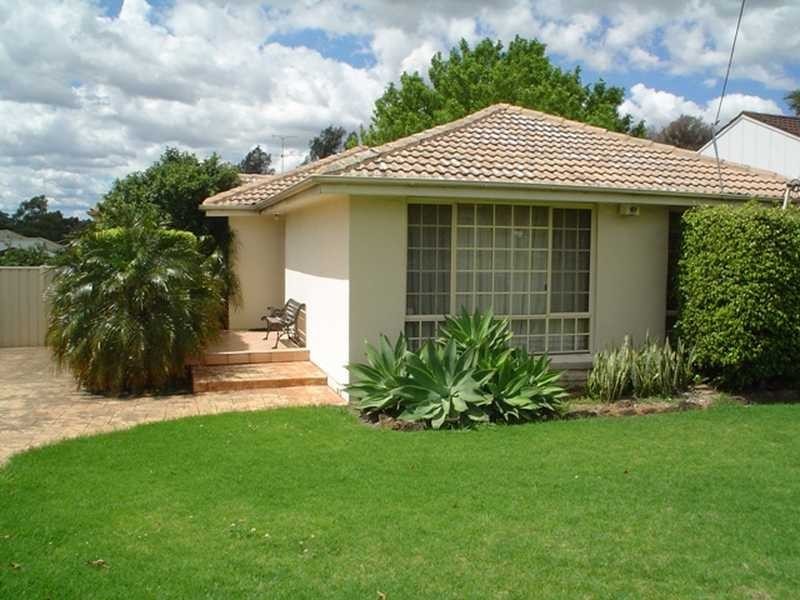 20 Gozo Rd, Greystanes NSW 2145