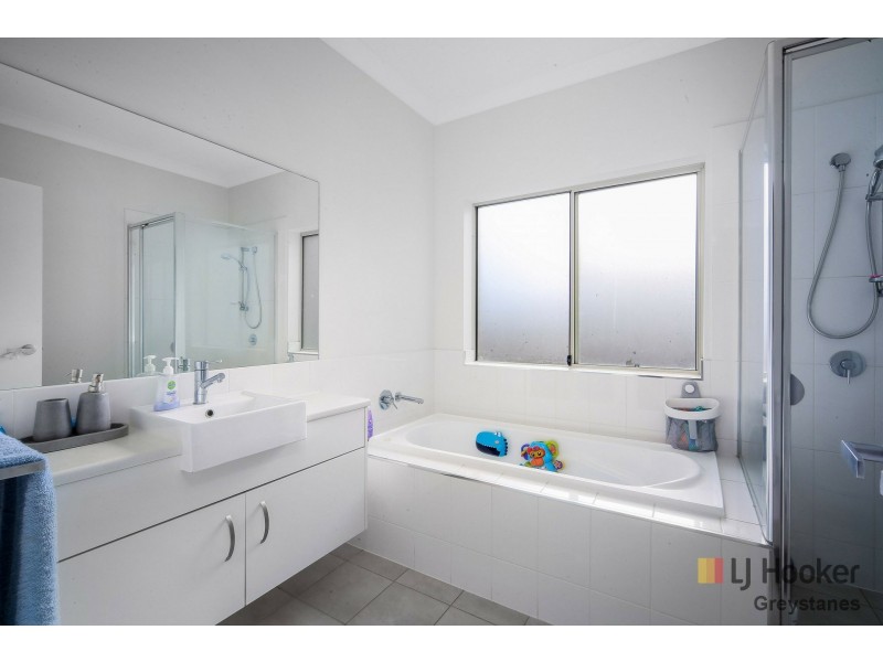 61 Lacerta Road, Austral NSW 2179