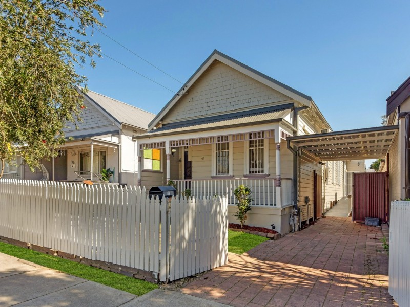 44 The Avenue, Granville NSW 2142