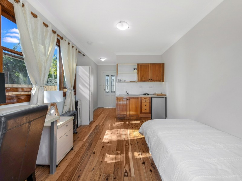 44 The Avenue, Granville NSW 2142