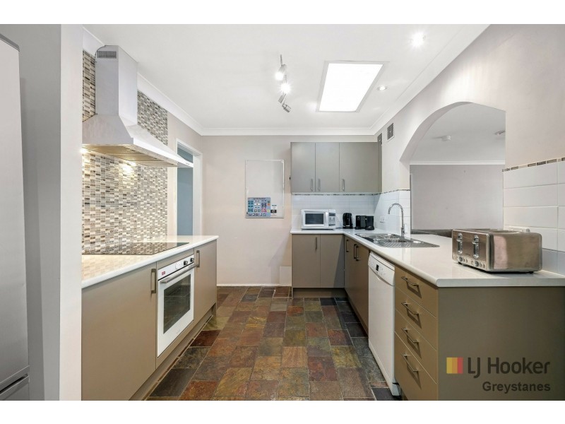 6 Runyon Avenue, Greystanes NSW 2145