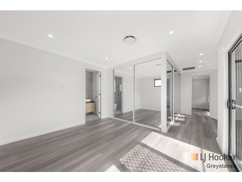 6 Lloyd Street, Greystanes NSW 2145