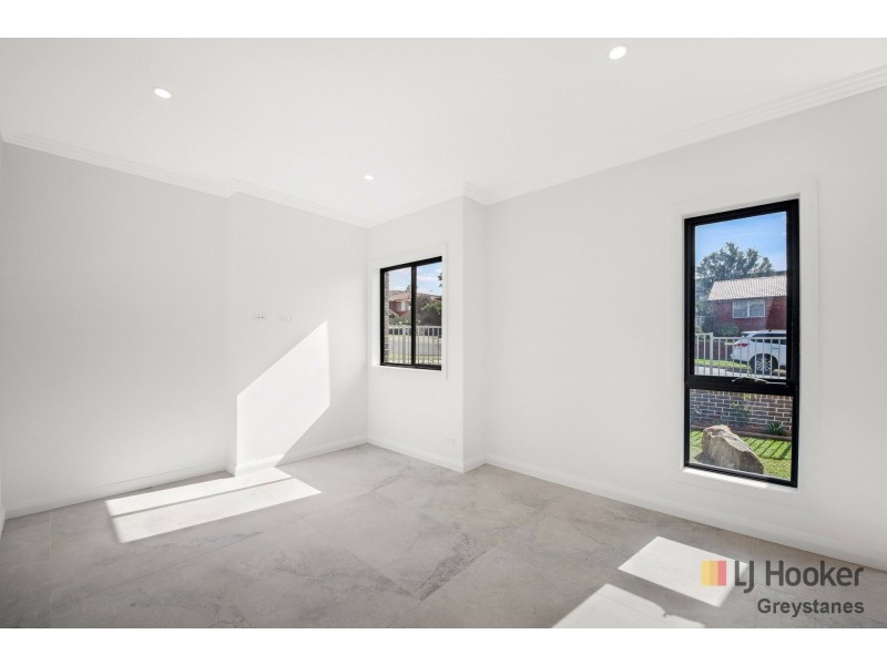 6 Lloyd Street, Greystanes NSW 2145