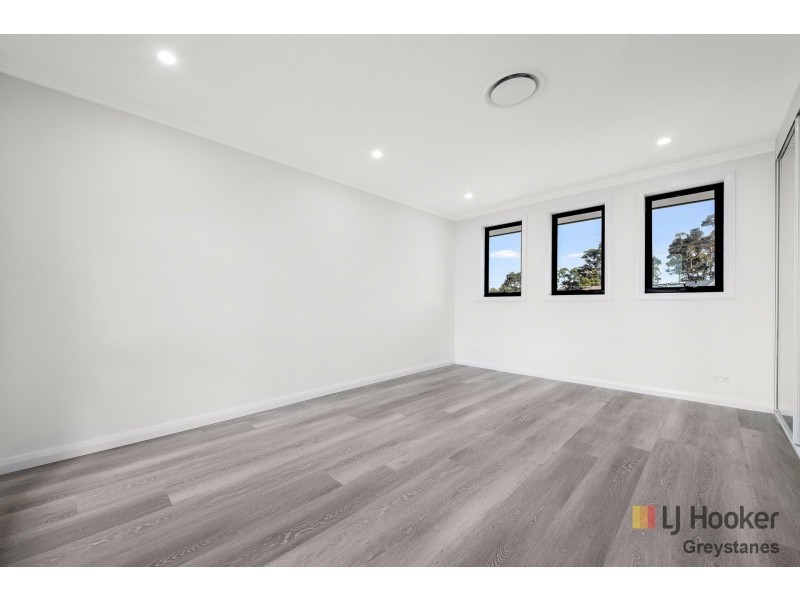 6 Lloyd Street, Greystanes NSW 2145