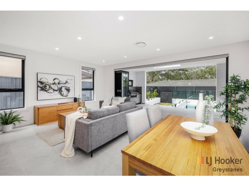 21 Rosewood Drive, Greystanes NSW 2145