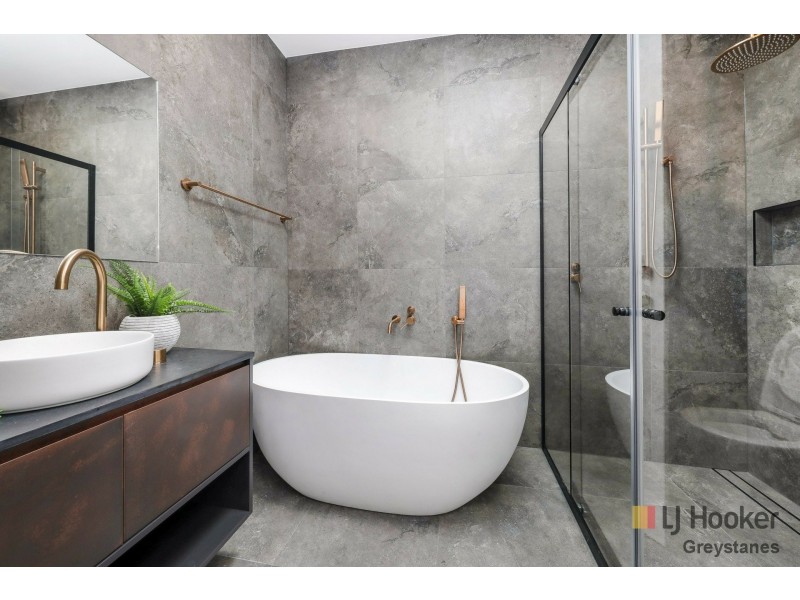 21 Rosewood Drive, Greystanes NSW 2145