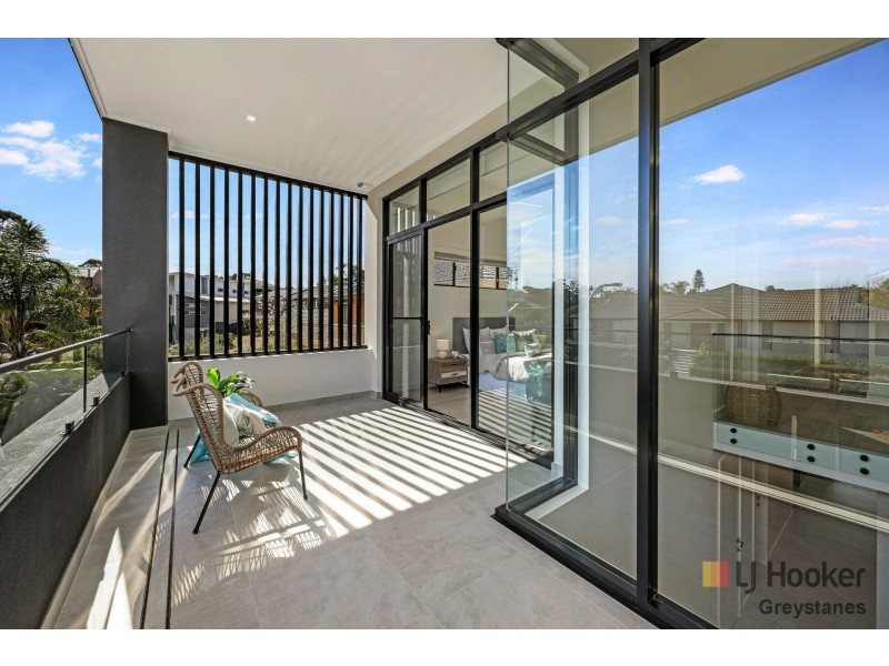 21 Rosewood Drive, Greystanes NSW 2145