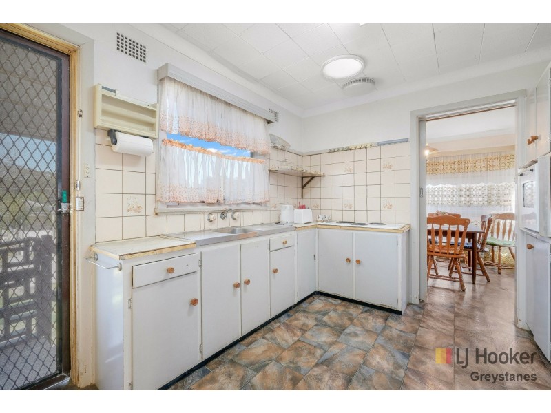 13 Hopman Street, Greystanes NSW 2145