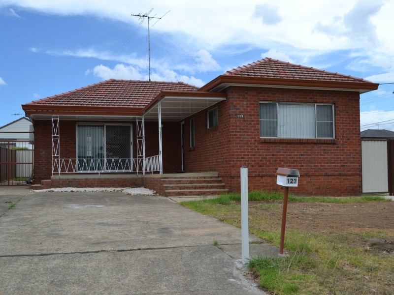 123 VICTORIA STREET, Smithfield NSW 2164