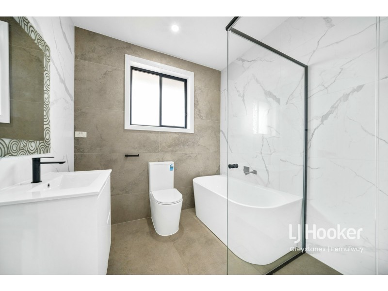 2 Jeffrey Avenue, Greystanes NSW 2145