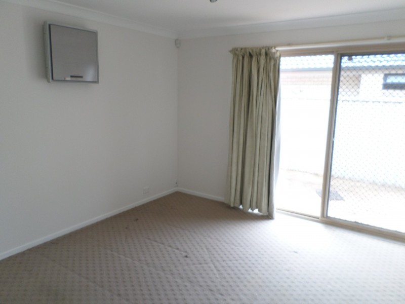 28 GLEESON PLACE, Abbotsbury NSW 2176