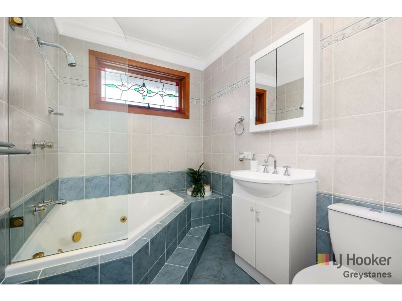 8 GOZO ROAD, Greystanes NSW 2145