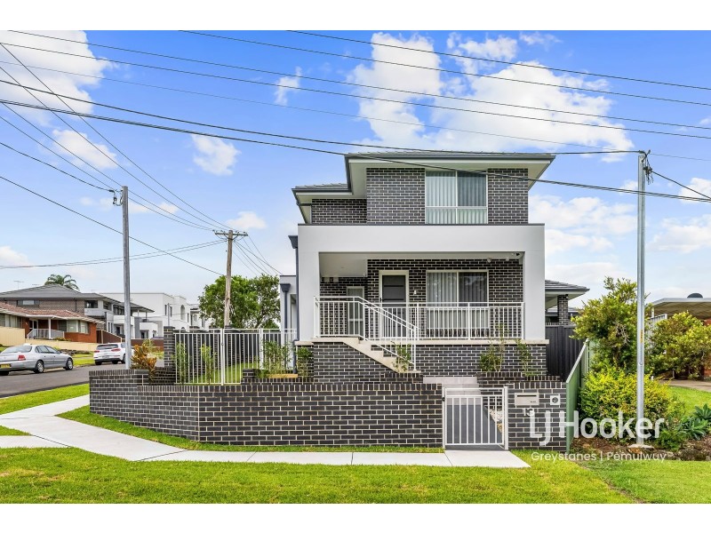 13 MAXINE ROAD, Greystanes NSW 2145