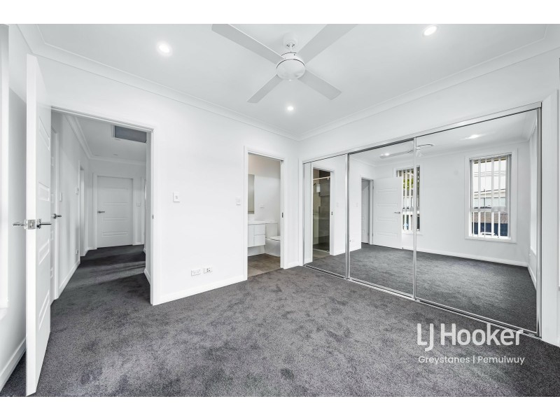 13 MAXINE ROAD, Greystanes NSW 2145