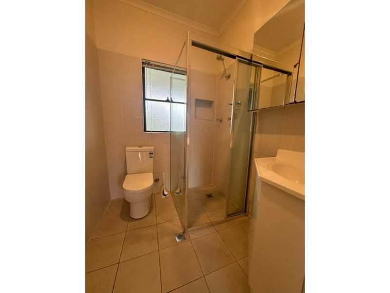 6 ILLOCA PLACE, Toongabbie NSW 2146