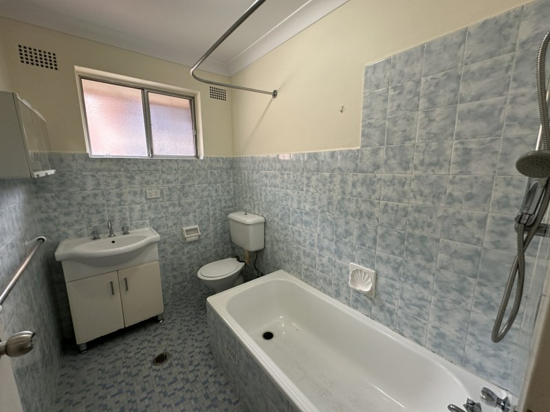 5/296 MERRYLANDS ROAD, Merrylands NSW 2160