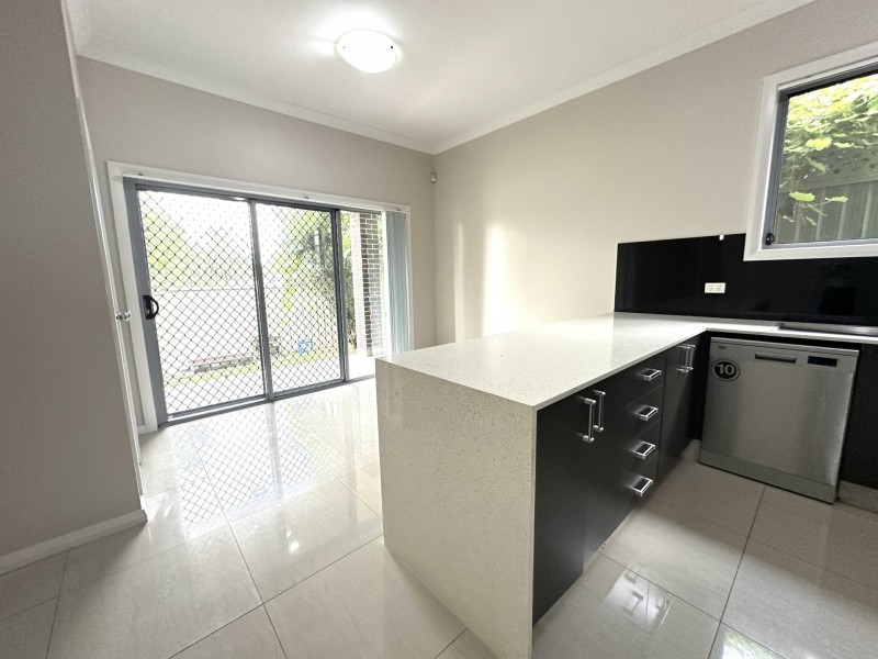 12/1 ROLAND STREET, Greystanes NSW 2145