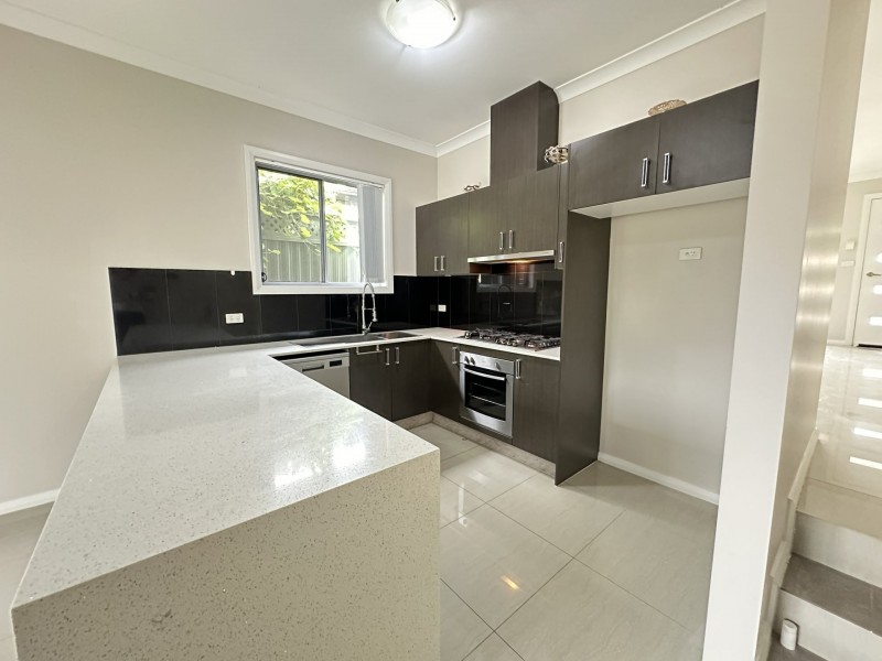 12/1 ROLAND STREET, Greystanes NSW 2145