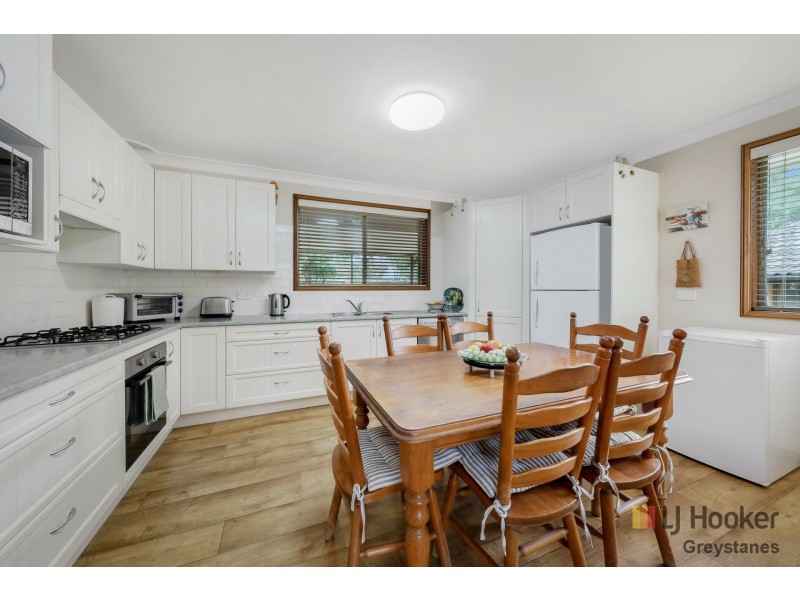 8 Bilpin Street, Greystanes NSW 2145