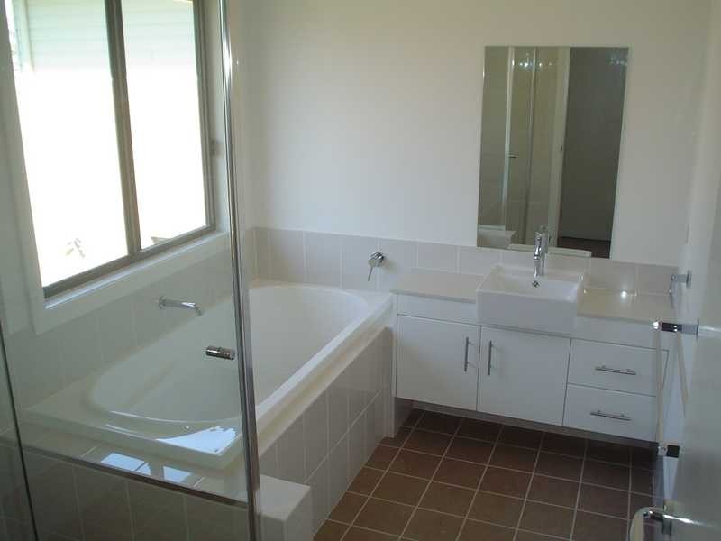 76 Driftway Drive, Pemulwuy NSW 2145