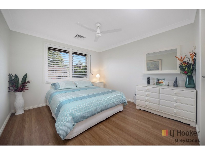 6 Saxon Place, Constitution Hill NSW 2145