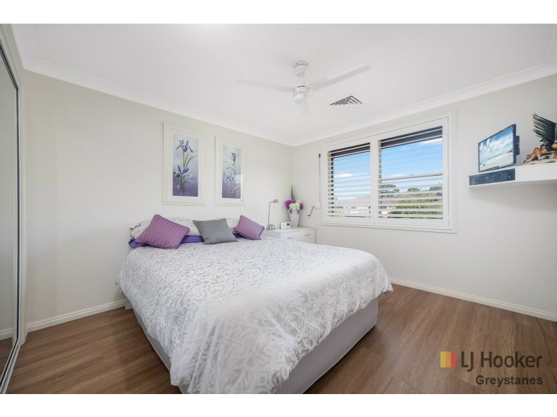 6 Saxon Place, Constitution Hill NSW 2145
