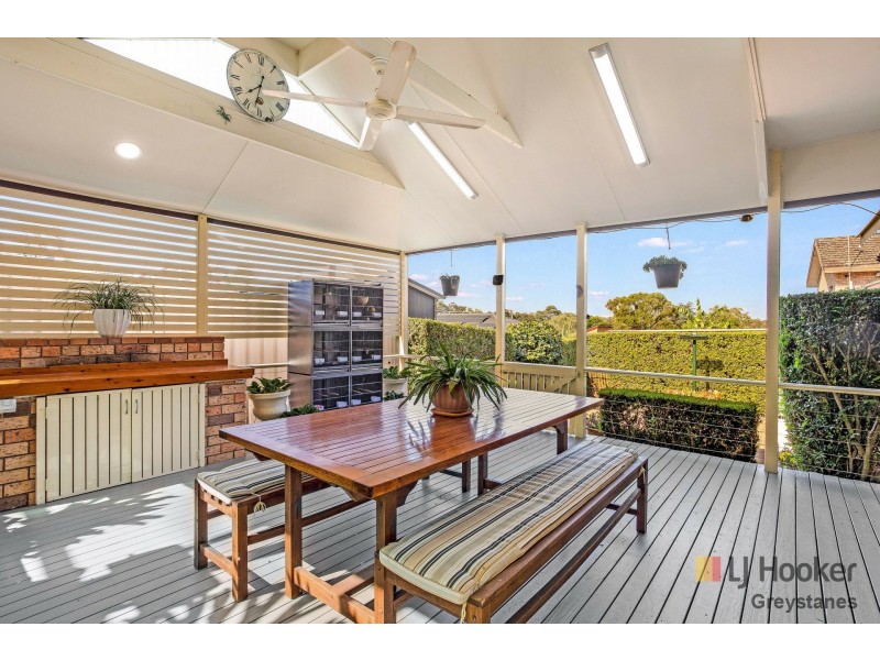 6 Saxon Place, Constitution Hill NSW 2145