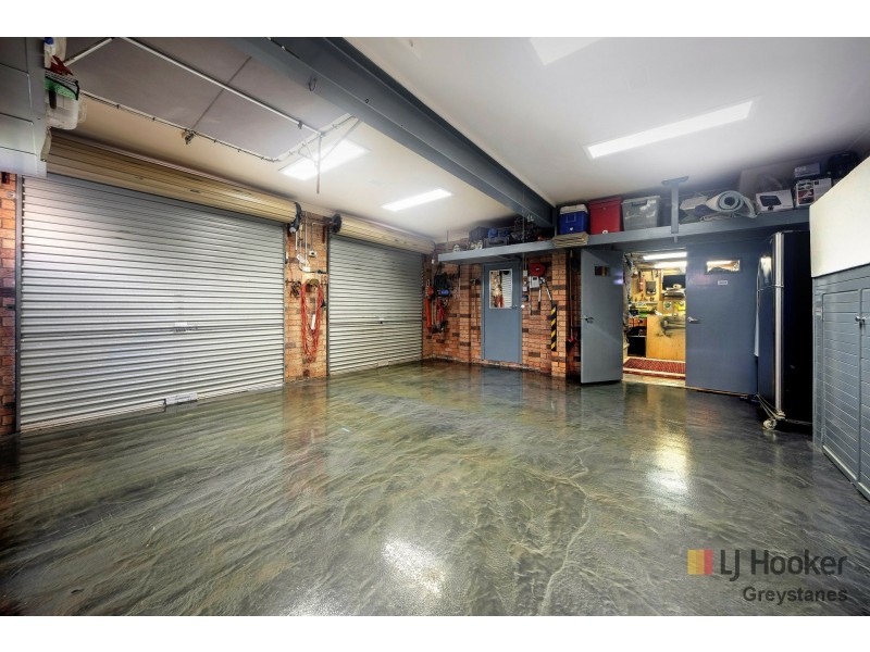 6 Saxon Place, Constitution Hill NSW 2145